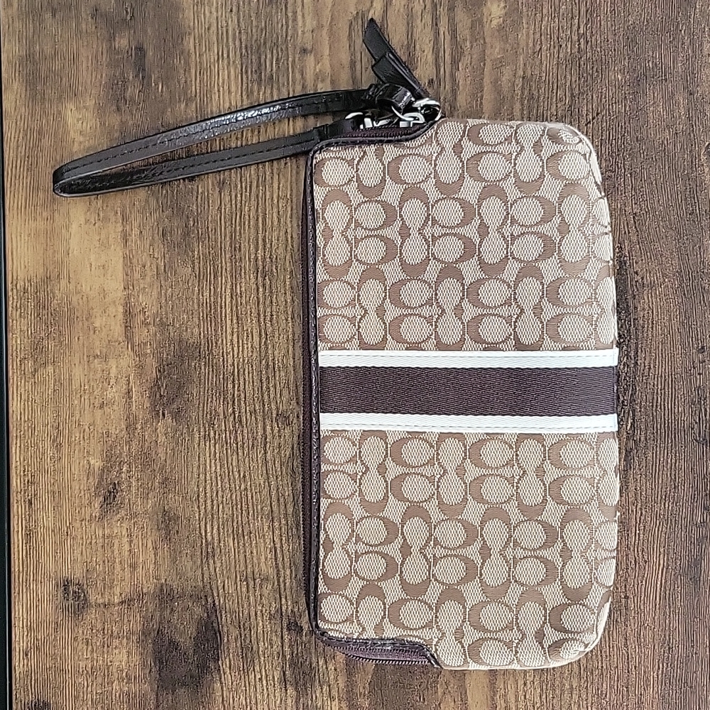 Coach Wallet - Picture 2 of 5